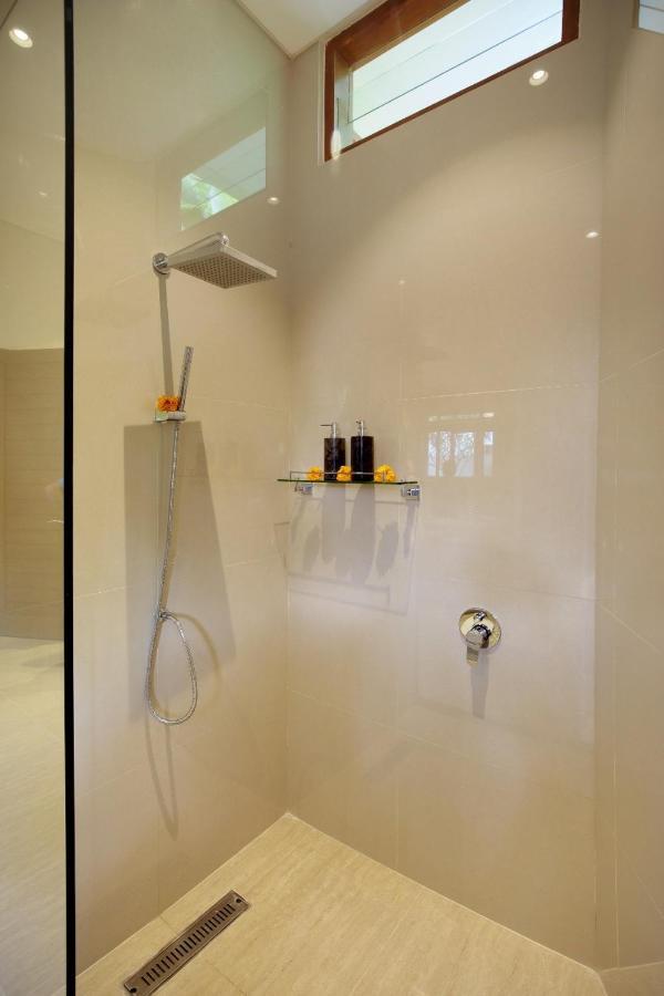 Holl Villa By Wildflower Group Legian Eksteriør billede