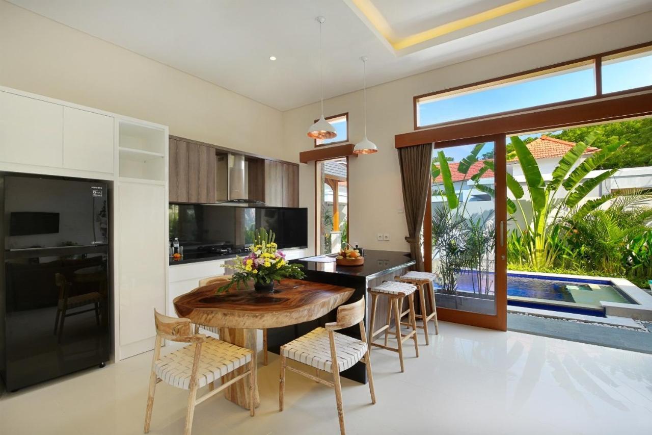 Holl Villa By Wildflower Group Legian Eksteriør billede
